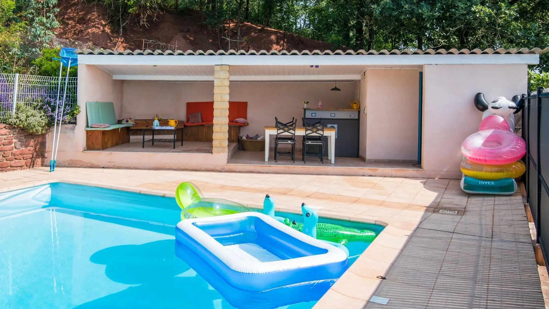 Les Roses D'Angelina - Superbe Maison Avec Piscine Montlaur  0*, Montlaur (Aveyron) Francie